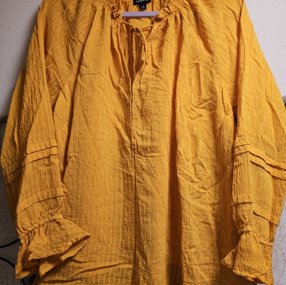 Torrid peasant top